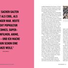 Links ein Zitat auf rosa Hintergrund: "DIESE SACHEN... GANZE WEILE." - Mike Daniels. Rechts Text über Manga und Anime-Veranstaltungen.