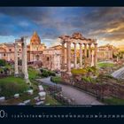 Kalenderseite: Oktober 2023, römische Ruinen mit alten Säulen im Abendlicht, blauer Himmel.