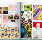 Text: "Bold patterns, a new color chart, and tailored typefaces..."
Verschiedene bunte Verpackungen und Socken.