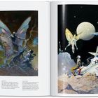 Links: "The Mothman", Illustration eines Wesens mit Schmetterlingsflügeln. Rechts: "Damn Attack", Raumfee über Weltraumszene.