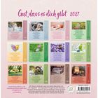 Texte: "Gut, dass es dich gibt 2027", Monatsnamen, kurze Sprüche. Bilder: Naturmotive, Katzen, Kerzen, Blumen, Landschaften.