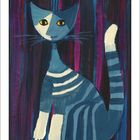 November. Katzengemälde mit blauen Streifen vor violettem Hintergrund. Lebhafte, ausdrucksstarke Darstellung.