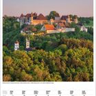 Kalenderseite für November 2022. Harburg, Schwaben: Burg auf bewaldetem Hügel bei Sonnenuntergang.