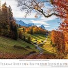 Kalenderblatt November 2021. Herbstlandschaft mit buntem Laub, Weg durch Wiese, Berge im Hintergrund.