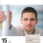 Freitag, 15. Oktober. Porträt von Titus Müller. Ein Mann mit Brille schaut direkt nach vorne.