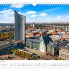 Novemberkalender mit Leipzigs City-Hochhaus und Universität. Klare, sonnige Sicht auf städtische Architektur.