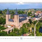 "Schloss Rochlitz oberhalb der Zwickauer Mulde." Kalenderansicht mit einem großen Schloss, zwei markanten Türmen und umliegender Landschaft.