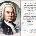 Kalenderblatt mit Zitat über Bach auf Deutsch und Englisch. Links Porträt eines Mannes in barocker Kleidung, umgeben von Noten und Musikmotiven.