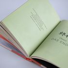 Text links: "Letzten Endes kommt es nur..." Rechts: "Das Ende". Seiten in einem aufgeschlagenen Buch, pastellgrün.