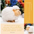 Kalender für Dezember, Zitat von Johannes Hansen über wahre Bedürfnisse. Ein weißes Schaf in Winterlandschaft.