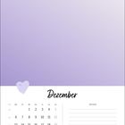 Kalender für Dezember. Oben ein lila Hintergrund mit Herz. Darunter die Daten und Platz für Notizen.