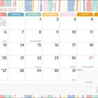 Kalenderseite mit "Dezember 2027". Wochentage und Zahlen. Platz für Notizen unten. Bunte Pinselstrich-Ränder.