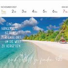 Kalenderblatt: November 2027, Woche 44. Strand mit Palmen, türkisblauem Wasser, Hängematte. Text: "Eine Hängematte...zu finden."