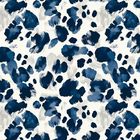 Abstraktes Muster mit unregelmäßigen, blauen Klecksen auf weißem Hintergrund.