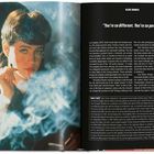 "You're so different. You're so perfect." Links eine Frau in Nahaufnahme, rechts Text über "Blade Runner", Darsteller und Handlung.