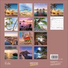 "KORSCH VERLAG" und "MADE IN GERMANY". Zwölf quadratische Fotos von Strand- und Sonnenuntergangsszenen. Kalender für Januar 2024.