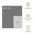 48 × 54, A4, CO₂-KOMPENSIERT, NACHHALTIGES PAPIER, MADE IN GERMANY; mit grünen Symbolen, Größenvergleich A4.