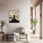 "Best of Art" auf einem Kalender. Eine gemütliche Ecke mit Bank, Kissen, Pflanzen und hellem Holzdesign.