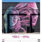 März-April. 29 MO Ostermontag. 30 DI. 31 MI. 01 DO. 02 FR. 03 SA. 04 SO KW13/2027. 

Ein Wandgemälde zeigt zwei Gesichter in pinken und blauen Tönen.