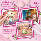 "HIKARU KOTZ COZY COLORING 14+ Inspiration - ícolórealo a tu manera! Drei bunte Illustrationen, süße Figuren und Blumen."