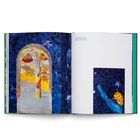 Text: "View from the Blue Room into the Giardino." Links ein bunter Mosaikbogen, rechts blaue Mosaikfliesen mit Statue.