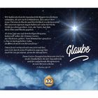 Text: Zitate aus der Bibel über Glaube. Hintergrund: Sternenhimmel mit hell strahlendem Stern und Wolken darunter.