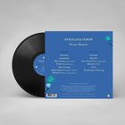 "Side One: Fantasmi, Irreversible, Three Steps, Eclissi, She's Lonely, Mind States, Shangri-La. Side Two: Piramide, Moonlit, Until We Meet, Nuwa, Lift, Everything is Floating." Es handelt sich um ein Schallplattencover.