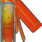 „Alles Liebe“ auf einer Flasche mit einem Korken, daran ein orangefarbenes Band mit „Für einen Herzenswunsch“.