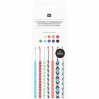 "DIY Freundschaftsarmbänder Set", "Classic Colours". Sieben bunte, geflochtene Armbänder. Kit für bis zu 7 Armbänder.