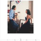 „Meeting the Legend“ – Ein Maler und eine Frau in einem Atelier, britische Flagge im Hintergrund. Kalender unten.