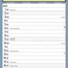 Kalender Mai 2027. Dialog: "Helga, ich hatte dir doch verboten, mit den Blumen zu sprechen!" Mann mit Gießkanne im Garten.