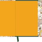 Illustration einer alten Weltkarte mit detaillierten Zeichnungen und einem orangefarbenen Papier.