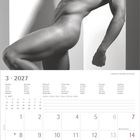 Kalender für März 2027, zeigt einen muskulösen Mann in Pose. Feiertage: 8. März Internationaler Frauentag, 28. März Ostersonntag.