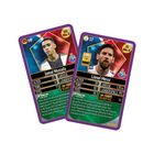 Zwei Karten zeigen Jamal Musiala und Lionel Messi mit Infos zu Alter, Größe, Länderspielen, Toren und Titeln.