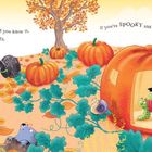 "If you're Spooky and you know it, Hunt for treats." Eine Katze im Zauberkostüm läuft durch ein Feld mit Kürbissen.