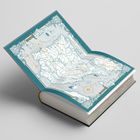 Illustrierte Seite eines Buches mit einer Karte. Texte wie „Meridian Sea“ und „Hadrian Sea“ sind sichtbar.