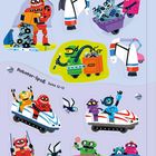 "Raumschiffe bauen Seite 10-11. Roboter-Spaß Seite 12-13." Bunte Roboter bauen, fahren und schaukeln in fröhlichen Szenen.