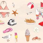 Illustration mit Sommermotiven: Herz-Sonnenbrille, kariertem Bikini, Pommes, Eis, Rollschuhen, Kamera, Strandstuhl und Sonnenschirm.