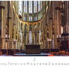 Dom Innenansicht. Kalender mit Monatsübersicht. Ornate gotische Architektur mit hohen Fenstern und detaillierten Säulen.