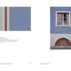 1: Sockel, Kristallingestein. 2: Südfassade Turnhalle, Putz. Foto: Blauer Wandabschnitt mit Fenster und Halbkreisgitter.