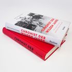 Zwei Bücher mit dem Titel "Chronist der wilden Jahre" von Jens Wietschorke, eines mit weißem und eines mit rotem Einband.