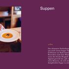 „Suppen“ steht oben rechts. Ein gefüllter Suppenteller wird von einer Hand in einem gemütlichen Raum gehalten.