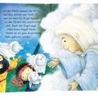 Ein Engel spricht mit Hirten in einer Nacht. Schafe und ein hellblauer Himmel mit Sternen umgeben die Szene.