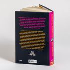 "Es kommt mir vor wie eine Diagnose: »Tut uns leid, Sie haben 50.«", Buchrücken: "Alexander Kühn, Älterwerden für Anfänger".