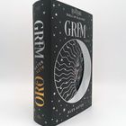 Titel: GRIM, darunter "DUELL UM ISLAS HERZ". Schwarz-weiße Buchgestaltung mit Mond und Sternen. Autor: Alex Aster.