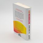 "FITNESSTOOLS FÜR ZU HAUSE... UNZERBRECHLICH. DR. VONDA WRIGHT. Buchrücken ragt hervor, weißes Cover mit gelb-rotem Verlauf."