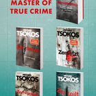 „… VOM MASTER OF TRUE CRIME“. Fünf Thriller-Buchcover von Michael Tsokos, jedes in unterschiedlichen Grautönen.
