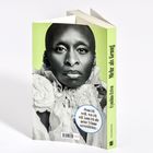 Buchtitel: "Mehr als genug". Zitat: „Wenn ich weiß, was ich will, kann ich alle meine Träume verwirklichen.“ Schwarz-Weiß-Porträt.