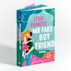 Text: "LYNN PAINTER MR FAKE BOYFRIEND", "ROMAN", "SPIEGEL Bestseller-Autorin". Illustration: Paar umarmt sich.