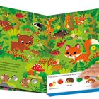 Text: Der Fuchs schleicht neugierig durch die Bäume. Tiere im Wald, wie Bären, Füchse, Igel und viele Pflanzen sind abgebildet.
